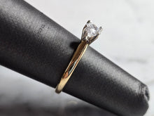 Load image into Gallery viewer, Womens Vintage Estate 14k Gold Diamond Engagement Ring 2.1g E6166