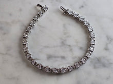 Load image into Gallery viewer, Womens Vintage Estate 10K White Gold Diamond Tennis Bracelet 16.1g E6176