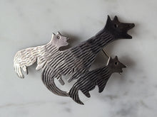 Load image into Gallery viewer, Womens Vintage Raymond Gasper Native Zuni Sterling Silver Coyote Brooch 4.8g E6185