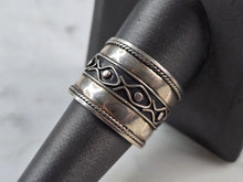 Load image into Gallery viewer, Womens Vintage Estate Sterling Silver Southwestern Ring 4.2g E622