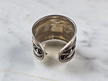 Load image into Gallery viewer, Womens Vintage Estate Sterling Silver Southwestern Ring 4.2g E622
