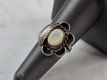 Load image into Gallery viewer, Womens Vintage Estate Sterling Silver Southwestern Style Ring 4.6g E624
