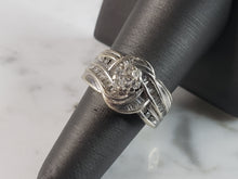 Load image into Gallery viewer, Womens Vintage Estate 10K White Gold Diamond Ring 7.1g, E6270