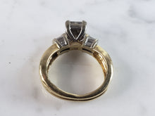 Load image into Gallery viewer, Womens Vintage Estate 14K Yellow Gold Diamond Ring, 7.0g E6281
