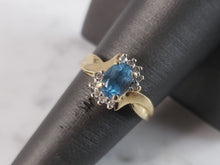 Load image into Gallery viewer, Womens Vintage Estate 10K Yellow Gold Topaz Diamond Ring 2.8g E6283