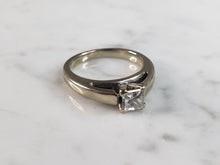 Load image into Gallery viewer, Womens Vintage Estate 14K White Gold Diamond Ring, 4.5g E6291
