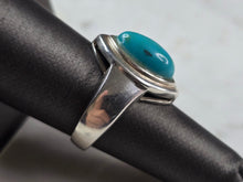Load image into Gallery viewer, Womens Vintage Estate Sterling Silver Southwestern Turquoise Ring 5.9g E629