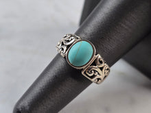 Load image into Gallery viewer, Womens Vintage Estate Sterling Silver Southwestern Turquoise Ring 4.5g E630