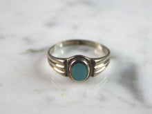 Load image into Gallery viewer, Womens Vintage Estate Sterling Silver Modernist Ring 1.3g E6333