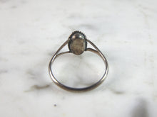 Load image into Gallery viewer, Womens Vintage Estate Sterling Silver Modernist Ring 0.9g E6335
