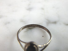 Load image into Gallery viewer, Womens Vintage Estate Sterling Silver Modernist Ring 0.9g E6335
