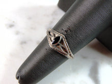 Load image into Gallery viewer, Womens Vintage Estate Sterling Silver Modernist Ring 2g E6339