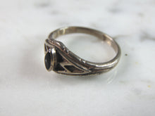 Load image into Gallery viewer, Womens Vintage Estate Sterling Silver Modernist Ring 2g E6339