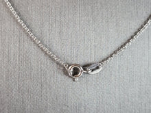 Load image into Gallery viewer, Womens Vintage Estate Sterling Silver CZ Infinity Knot Necklace 5.3g E6343