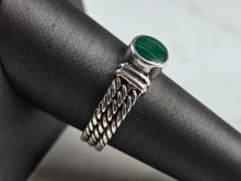 Load image into Gallery viewer, Womens Vintage Estate Sterling Silver Southwestern Malachite Ring 4.1g E634
