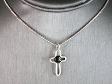 Load image into Gallery viewer, Womens Vintage Estate Sterling Silver Cross Necklace 6g E6361