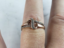Load image into Gallery viewer, Womens Vintage Estate 10K Rose Gold Open Heart Diamond Ring 2.9g E6400