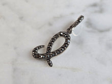Load image into Gallery viewer, Womens Vintage Estate Sterling Silver Letter "L" Pendant 2.0g E6402