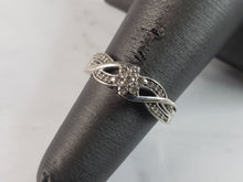 Load image into Gallery viewer, Womens Vintage Estate 10K White Gold Diamond Ring 2.3g E6403