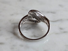 Load image into Gallery viewer, Womens Vintage Estate Sterling Silver Modernist Diamond Ring 2.6g #E6405