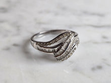 Load image into Gallery viewer, Womens Vintage Estate Sterling Silver Modernist Diamond Ring 2.6g #E6405