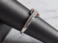 Load image into Gallery viewer, Womens Vintage Estate Sterling Silver Diamond Heart Ring 2.1g #E6415