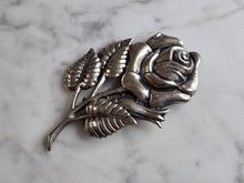 Load image into Gallery viewer, Womens Vintage Estate Sterling Silver Danecraft Floral Brooch, 11.7g E6426