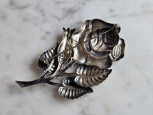 Load image into Gallery viewer, Womens Vintage Estate Sterling Silver Danecraft Floral Brooch, 11.7g E6426