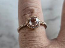 Load image into Gallery viewer, Womens Vintage Estate 14K Rose Gold Quartz Diamond Ring 2.6g E6514
