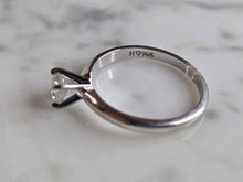 Load image into Gallery viewer, Womens Vintage Estate 14k White Gold Diamond Engagement Ring 2.3g E6520