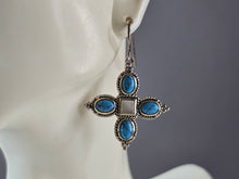 Load image into Gallery viewer, Womens Estate Sterling Silver Southwestern Turquoise Earrings 6.7g E6531