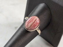 Load image into Gallery viewer, Womens Vintage Estate Sterling Silver Rhodochrosite Ring 5.0g E6535