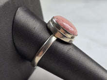 Load image into Gallery viewer, Womens Vintage Estate Sterling Silver Rhodochrosite Ring 5.0g E6535