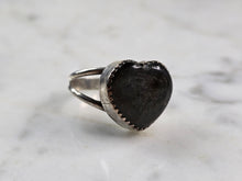 Load image into Gallery viewer, Womens Vintage Estate Sterling Silver Labradorite Heart Ring 4.4g E6540