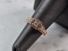 Load image into Gallery viewer, Exquisite Womens Vintage Estate 14K Rose Gold Vera Wang Diamond Ring 5.6g E6548