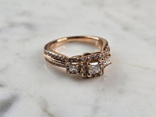 Load image into Gallery viewer, Exquisite Womens Vintage Estate 14K Rose Gold Vera Wang Diamond Ring 5.6g E6548
