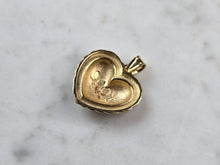 Load image into Gallery viewer, Womens Vintage 14k Gold Michael Anthony Love Heart Pendant 1.8g E6563