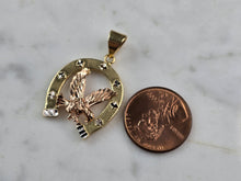 Load image into Gallery viewer, Womens Vintage Estate 14k Mixed Gold Horseshoe Eagle Pendant 3.8g E6569
