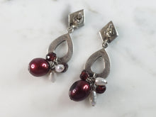 Load image into Gallery viewer, Womens Vintage Estate Sterling Silver Pearl Earrings 7.8g E6594