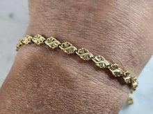 Load image into Gallery viewer, Womens Vintage Estate 14K Gold Filigree Heart Bracelet 6.0g E6595