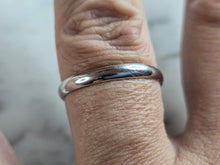 Load image into Gallery viewer, Mens Vintage Estate 14K White Gold Wedding Band Ring, 2.2g E6597