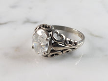 Load image into Gallery viewer, Womens Vintage Estate Sterling Silver CZ Heart Ring 2.5g E6602