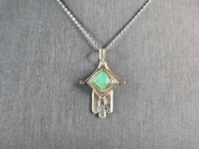 Load image into Gallery viewer, Womens Vintage Estate Sterling Silver Hamsa Hand Pendant Necklace 4.7g E6604