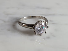 Load image into Gallery viewer, Womens Estate Sterling Silver Modernist CZ Ring 2.6g E6621