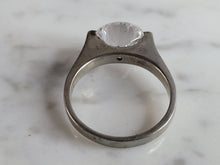 Load image into Gallery viewer, Womens Estate Sterling Silver Modernist CZ Ring 4.5g E6624