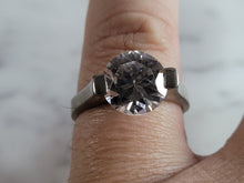 Load image into Gallery viewer, Womens Estate Sterling Silver Modernist CZ Ring 4.5g E6624
