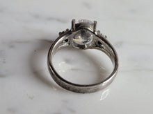 Load image into Gallery viewer, Womens Estate Sterling Silver Modernist CZ Ring 4.3g E6625