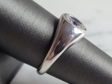 Load image into Gallery viewer, Womens Estate Sterling Silver Modernist CZ Ring 4.7g E6628