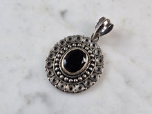 Load image into Gallery viewer, Womens Vintage Estate Sterling Silver Modernist Onyx Pendant 8.9g E6639