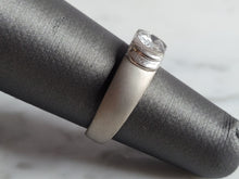 Load image into Gallery viewer, Womens Estate Sterling Silver Modernist CZ Ring 5.0g E6640